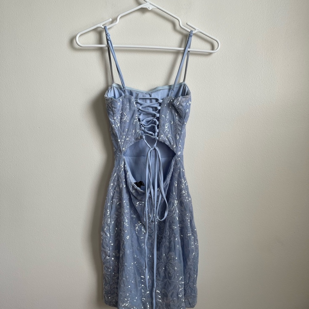 Elegant Blue Sequin Dress - Picture 2 of 2